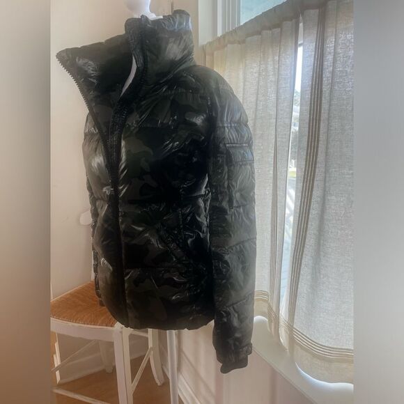 S13 NewYork Camouflage shiny Puffer Jacket; Size Small, perfect condition! - Picture 10 of 11